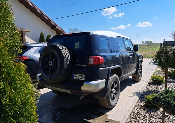 Toyota FJ cena 37500 przebieg: 235000, rok produkcji 2007 z Namysłów małe 137